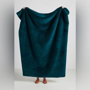 Anthropologie Sophie Faux Fur Blanket in Teal